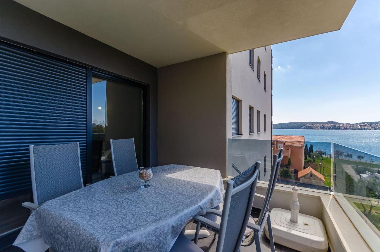 Apartment Pool Seget Trogir Exterior foto