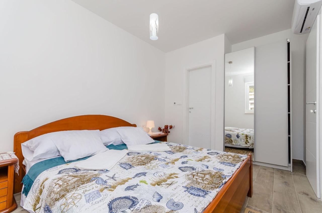 Apartment Pool Seget Trogir Exterior foto